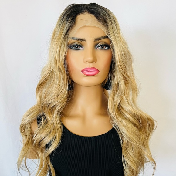 Very Pretty 24” Ombre Honey Blonde Premium Fiber Wig / Daily Wear or Events - Picture 1 of 13